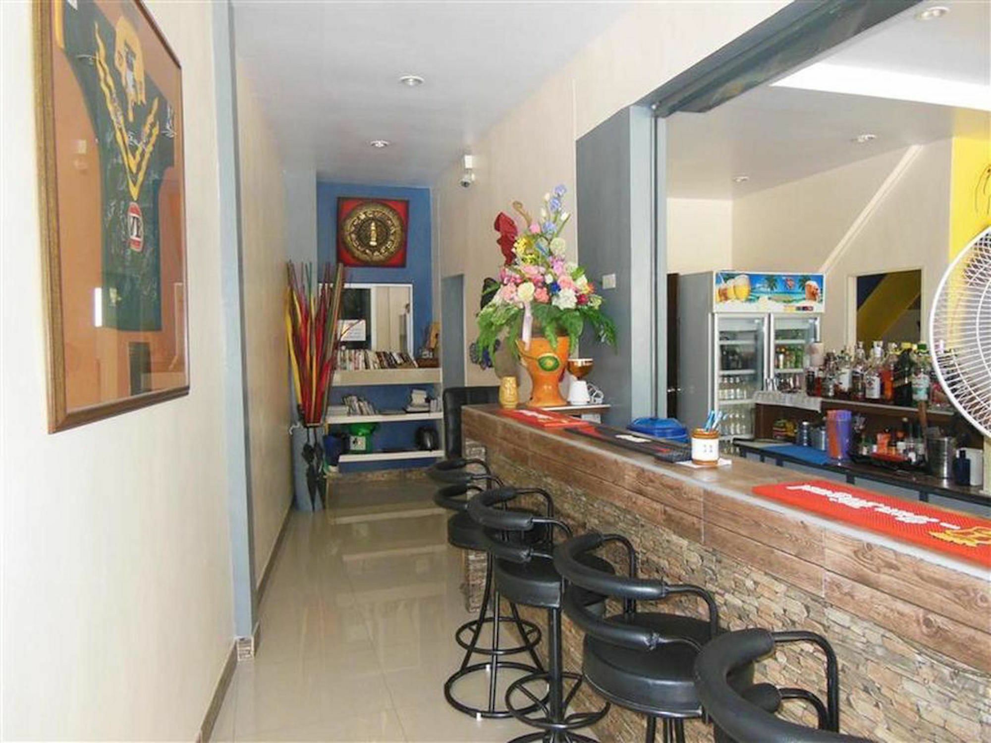 Boomerang Guesthouse And Bar 芭達亞 外观 照片
